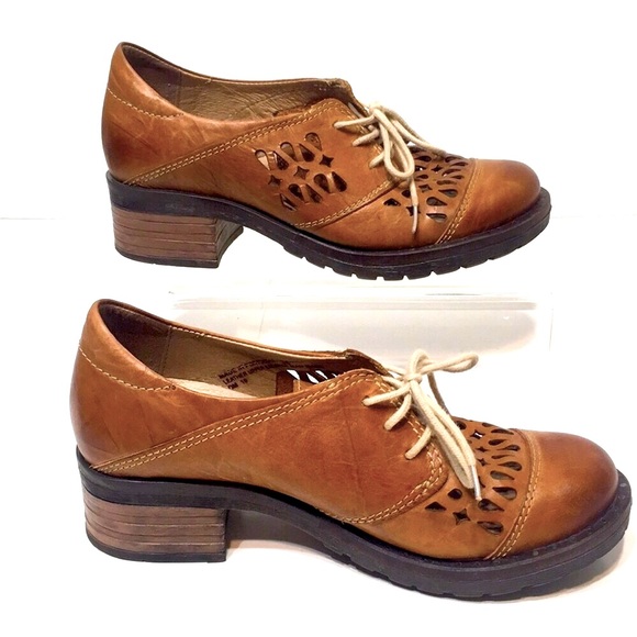 Dromedaris oxford laser cut out block heel EU36 Kaya tan brown - Picture 2 of 16